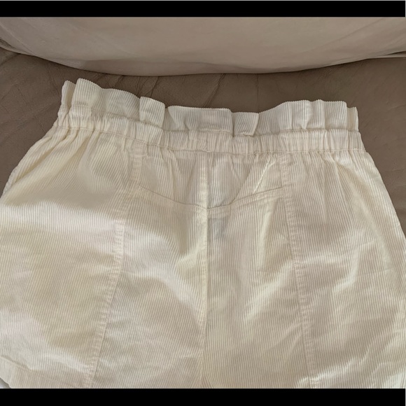 NWOT FREE PEOPLE Paperbag Corduroy Relaxed Shorts - Picture 3 of 9